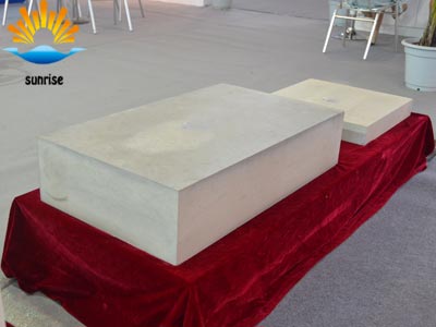 High-quality refractory bricks should have what conditions