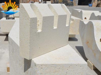 A New Fiber Reinforced Lightweight Brick of Mullite